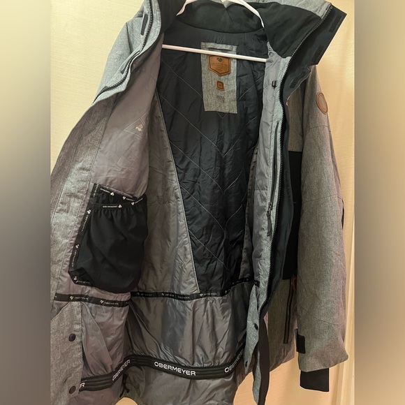 Obermeyer Men's Charcoal and Black Ski Jacket Multiple Pockets size medium - Picture 4 of 10